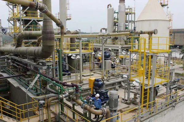 van-cong-nghiep-tai-nha-may